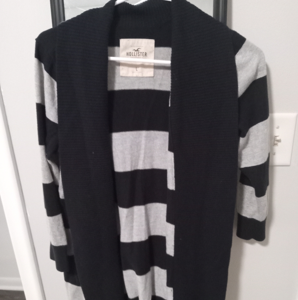 Hollister cardigan